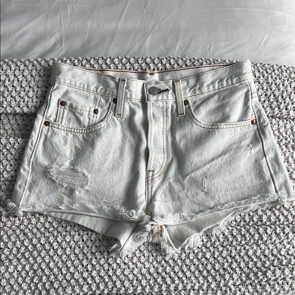 Levi’s 501 White Denim Shorts size 28! Great condition.